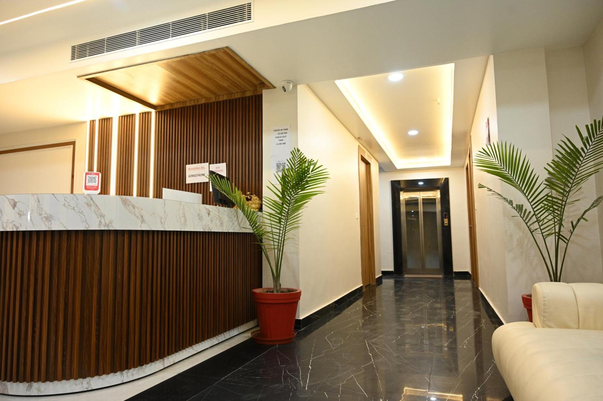 The Janki Hotel Ayodhya Esterno foto